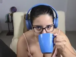 Amateur Adult Webcam of Moon_woman