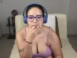 Amateur Sex Cam of Moon_woman