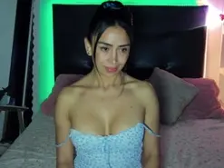 Amateur Sex Cam of angela_martina1