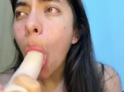 Amateur Adult Webcams of miss_eylens