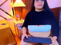 Amateur Nude Webcam of BrihannaRossVs