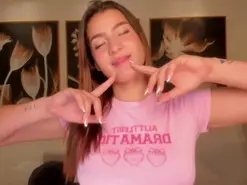 Amateur Live Porn of BellaThompson
