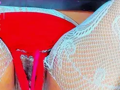Amateur Live Sex Cam of XBRUNTTESQUIRTX