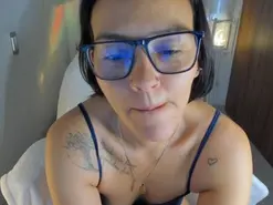 Amateur Live Sex Cam of lisagerrard