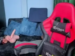 Amateur Live Sex of charlottee_love