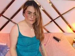 Amateur Live Porn of MiaAmadorVS