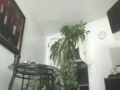 Amateur Free Porn Cam of Sweetdreamzz212