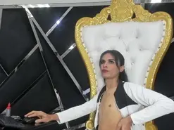 Amateur Nude Webcam of Aisha_hotts777