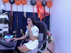 Amateur Sex Cam of Aisha_hotts777