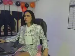 Amateur Live Sex Cam of Aisha_hotts777