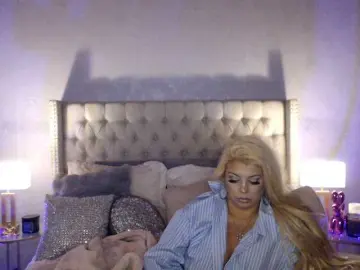 Bongacams Watch Live Sex Cams of xtinastar