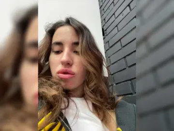 Bongacams Watch Live Sex Cams of Etokiska