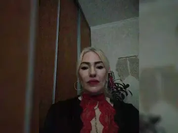 Bongacams Sex Chat of White00Pearl