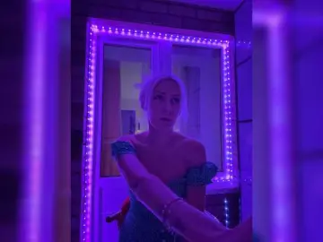Bongacams Watch Live Sex Cams of Cosmos13131