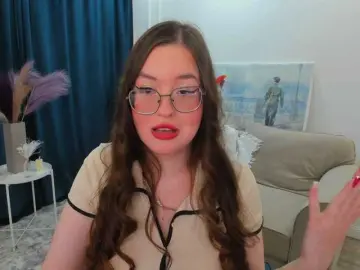 Bongacams Free Porn Cam of HoneyGlow