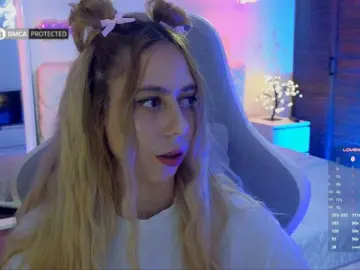 Bongacams Best live sex cam show of -Light-Fury-