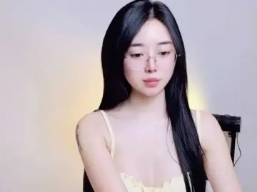 Bongacams Free Porn Cam of LittleMiu99