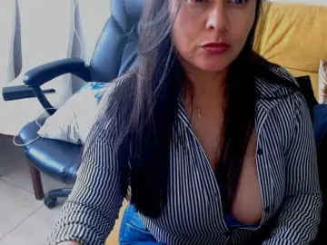 Bongacams Best live sex cam show of MARILYNWHANCO