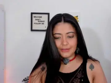 Bongacams Nude Webcam of Lauratoro