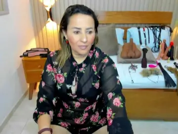 Bongacams Nude Webcam of luciana-ballesteros