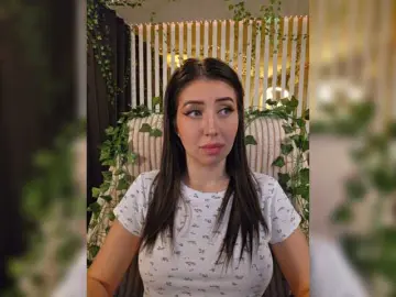 Bongacams Live Sex of MiaLiaHot