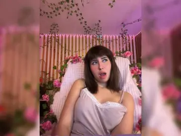 Bongacams Sex Cam of MiaLiaHot
