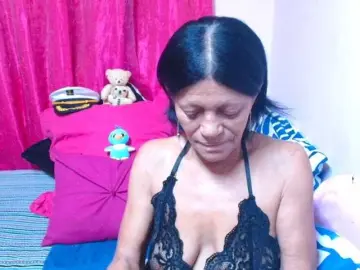 Bongacams Live Porn of SLUTTYROXY