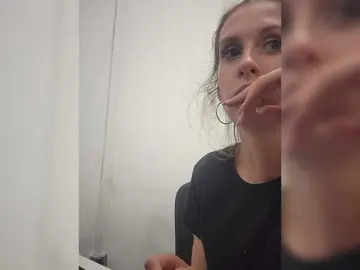 Bongacams Free Live Porn of KITTYtempreXXX
