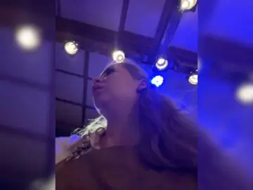 Bongacams Live Porn of MiaDiva