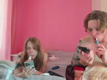 Bongacams Free Live Porn of couple-tats