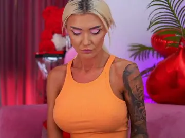 Bongacams Watch Live Sex Cams of TheFallingAngel