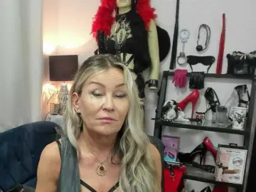 Bongacams Nude Webcam of soft-crystal
