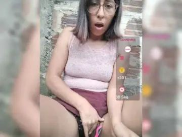 Bongacams Nude Webcam of WildAurora