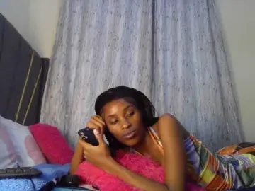 Bongacams Free Porn Cam of Fl0werssxoxo