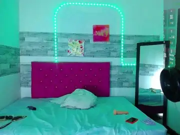 Bongacams Live Sex Cam of glory-holes