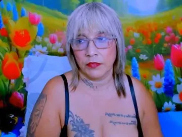 Bongacams Sex Cam of indianroxy