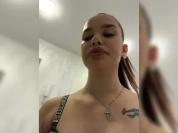 Bongacams Watch Live Sex Cams of EvaDesire