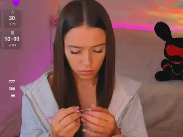Bongacams Sex Cam of MaybeBabeTV