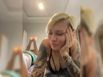 Bongacams Private Sex Chat of KiraSaint