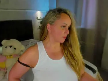 Bongacams Private Sex Chat of Sky-Kuper