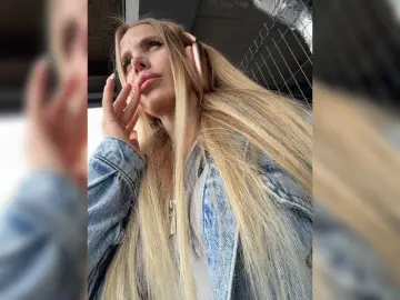 Bongacams Adult Webcam of blondinochkaa