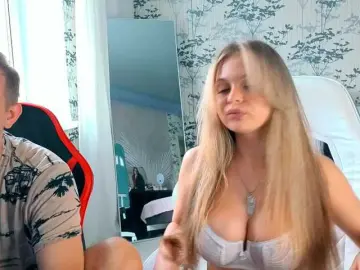Bongacams Live Sex Cam of LoveAndSex24