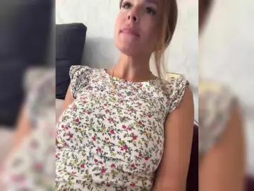 Bongacams Sex Cam of Lovelygirls1