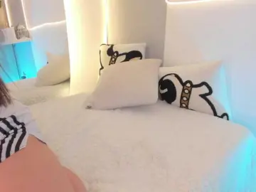 Bongacams Sex Cam of EllieMitchell