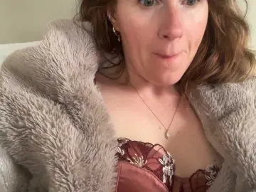 Bongacams Adult Video Chat of REDHEADROSIE
