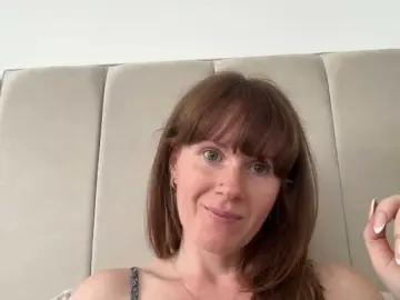 Bongacams Adult Video Chat of REDHEADROSIE