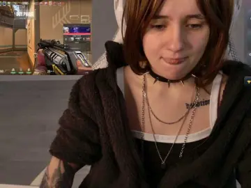 Bongacams Watch Live Sex Cams of LunaL0ve