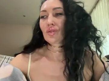 Bongacams Watch Live Sex Cams of KorolevaQween000