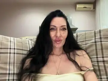 Bongacams Sex Chat of KorolevaQween000