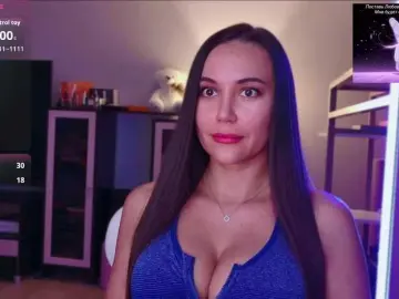 Bongacams Adult Webcam of QWEENII